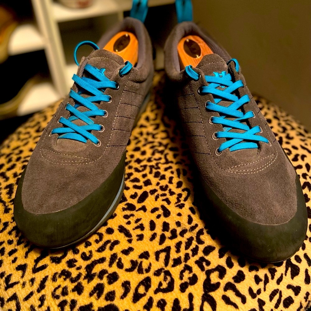 Evolv Approach/Hiking shoes